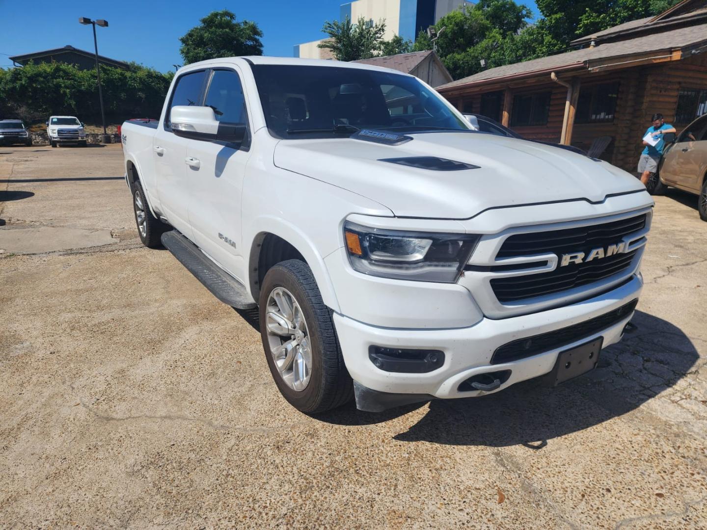 2019 white RAM 1500 Laramie Crew Cab LWB 4WD (1C6SRFRT3KN) with an 5.7L V8 OHV 16V engine, 8A transmission, located at 945 E. Jefferson Blvd, Dallas, TX, 75203, (214) 943-7777, 32.752514, -96.811630 - Photo#2